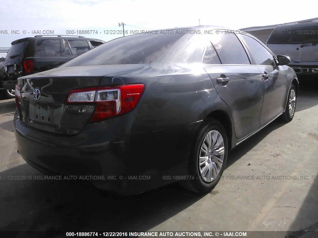 4T1BF1FK0CU023132 - 2012 TOYOTA CAMRY SE/LE/XLE GRAY photo 4