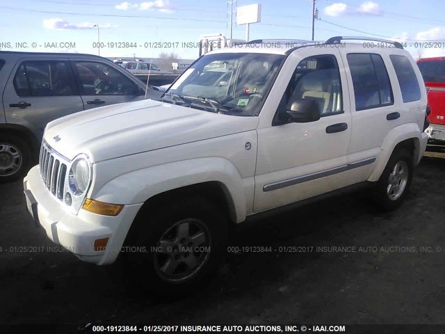 1J4GL585X6W236979 - 2006 JEEP LIBERTY LIMITED WHITE photo 2