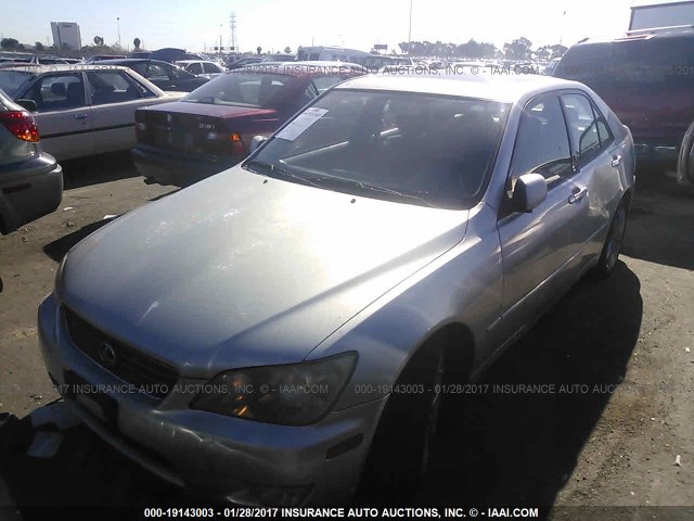 JTHBD182810015726 - 2001 LEXUS IS 300 SILVER photo 2