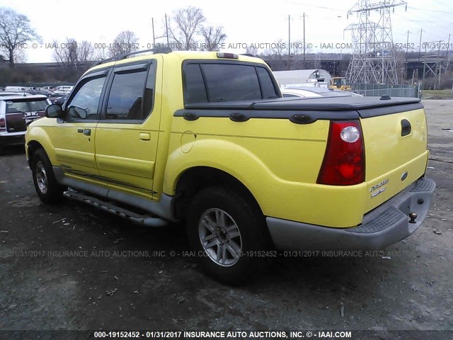 1FMZU77E02UC38508 - 2002 FORD EXPLORER SPORT TR  YELLOW photo 3