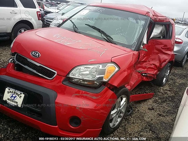 KNDJT2A20B7287194 - 2011 KIA SOUL +/!/SPORT RED photo 2