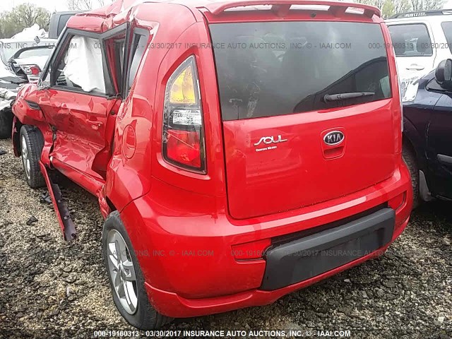 KNDJT2A20B7287194 - 2011 KIA SOUL +/!/SPORT RED photo 3