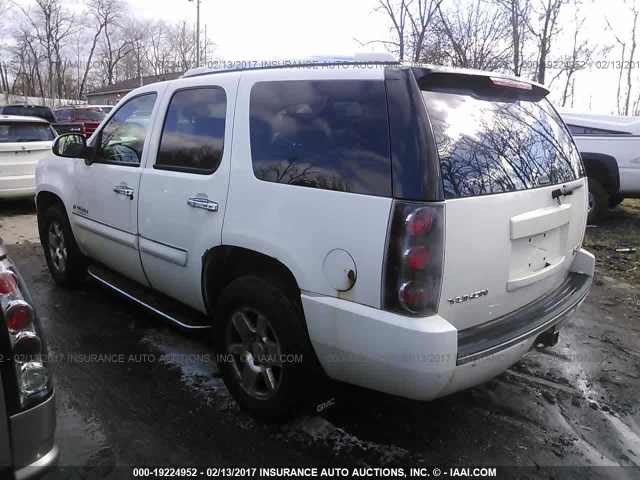 1GKFK63897J179513 - 2007 GMC YUKON DENALI WHITE photo 3