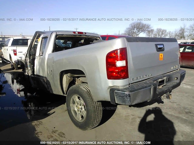 2GCEC19JX71616253 - 2007 CHEVROLET SILVERADO C1500 TAN photo 3