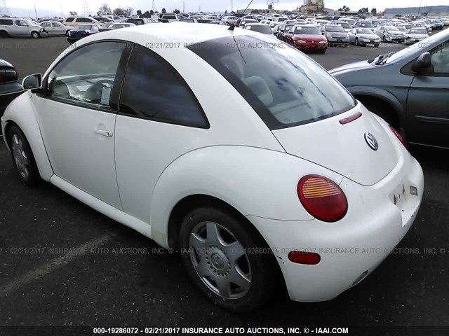 3VWBB61C3WM020566 - 1998 VOLKSWAGEN NEW BEETLE თეთრი ფოტო 3