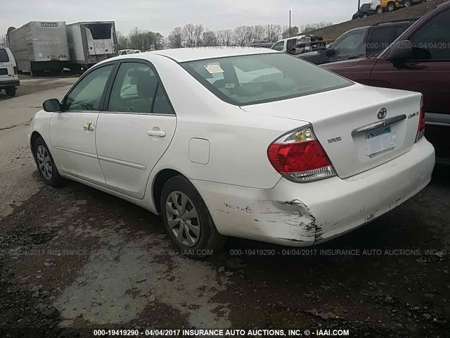 4T1BE32K96U660741 - 2006 TOYOTA CAMRY LE/XLE/SE WHITE photo 3