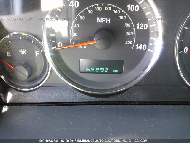 1J8HS48P57C586329 - 2007 JEEP GRAND CHEROKEE LAREDO/COLUMBIA/FREEDOM 银色 照片 7