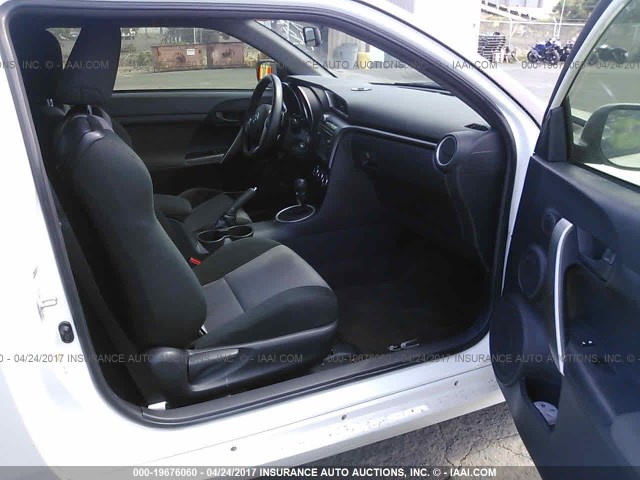 JTKJF5C70F3096110 - 2015 TOYOTA SCION TC 白色 照片 5
