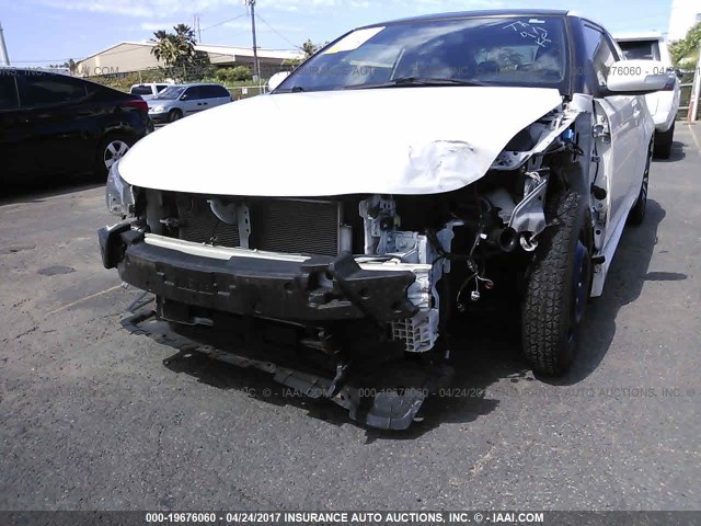 JTKJF5C70F3096110 - 2015 TOYOTA SCION TC 白色 照片 6