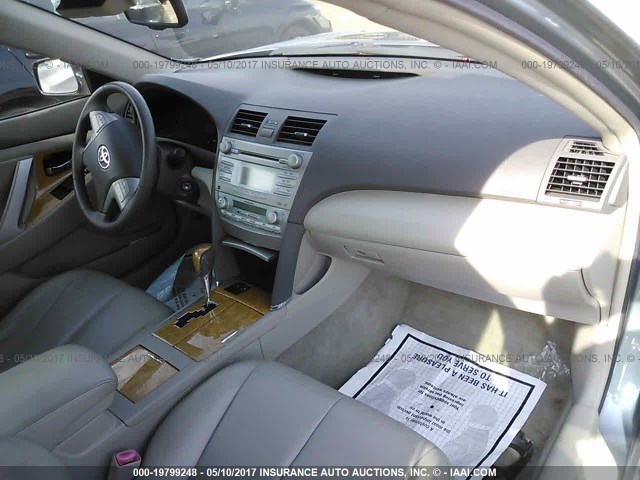 JTNBE46K273007353 - 2007 TOYOTA CAMRY NEW GENERAT CE/LE/XLE/SE GRAY photo 5