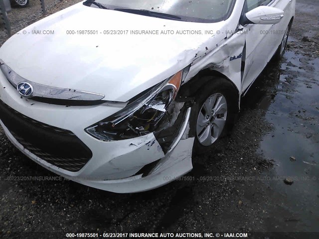 KMHEC4A43DA066611 - 2013 HYUNDAI SONATA HYBRID WHITE photo 6