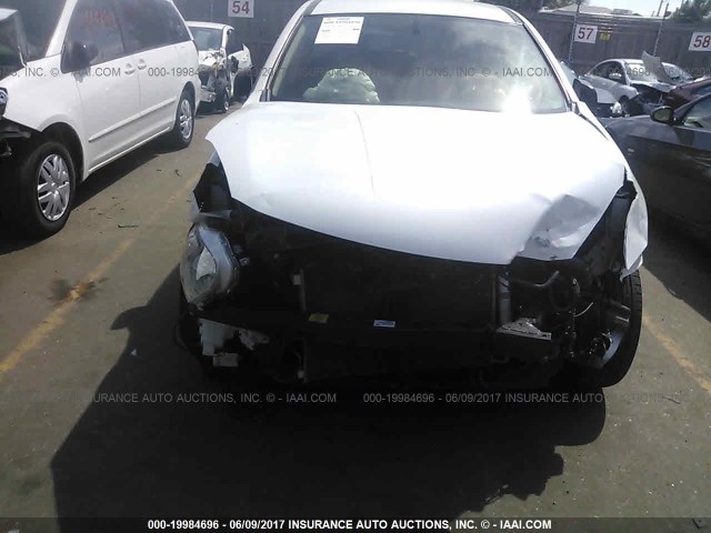 JN8AS5MV2DW639411 - 2013 NISSAN ROGUE S/SV WHITE photo 6