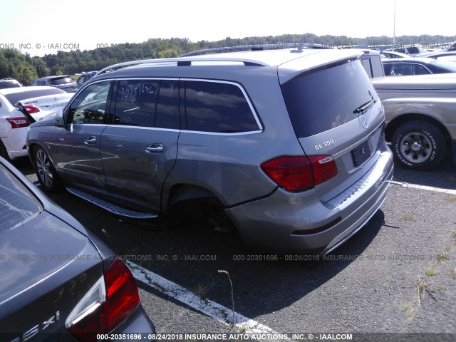 4JGDF2EE6FA588582 - 2015 MERCEDES-BENZ GL 350 BLUETEC SILVER photo 3