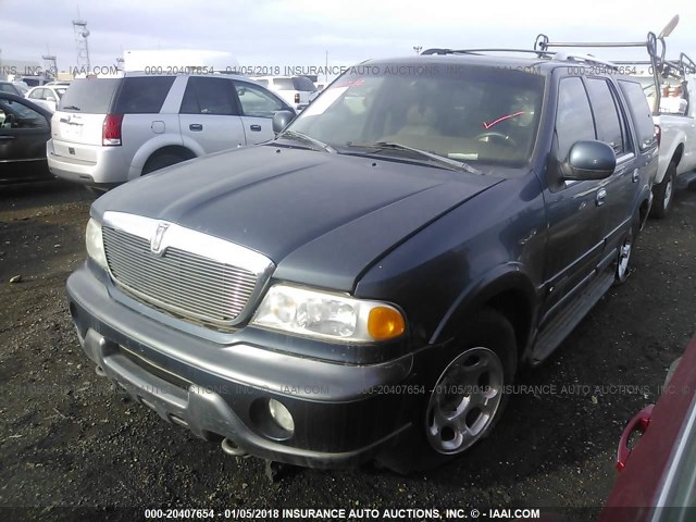 5LMPU28LXWLJ61310 - 1998 LINCOLN NAVIGATOR BLUE photo 2