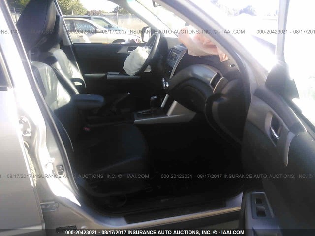 JF2SH66699H724012 - 2009 SUBARU FORESTER SILVER photo 5