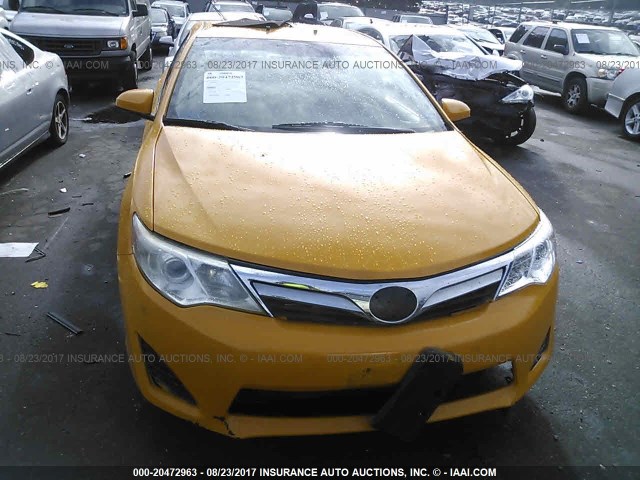 4T1BD1FK3EU138624 - 2014 TOYOTA CAMRY HYBRID/LE/XLE YELLOW photo 6