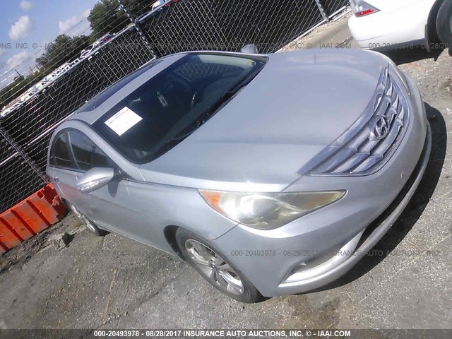 5NPEC4AC6BH073148 - 2011 HYUNDAI SONATA SE/LIMITED SILVER photo 1