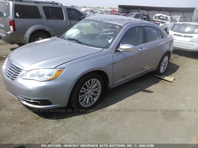 1C3CCBCG0DN597723 - 2013 CHRYSLER 200 LIMITED SILVER photo 2