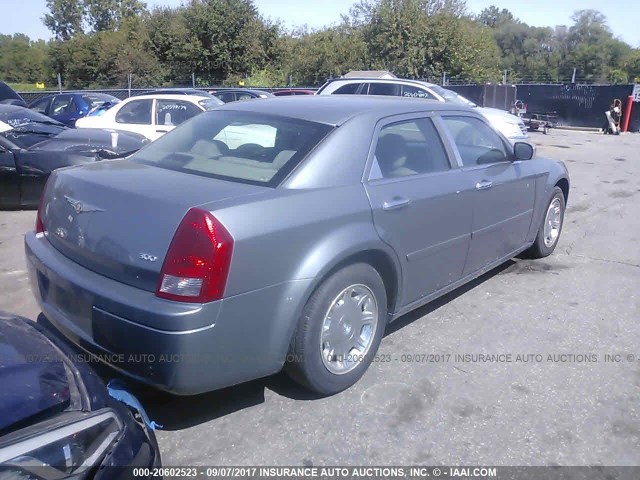 2C3KA43R86H307660 - 2006 CHRYSLER 300 SILVER photo 4