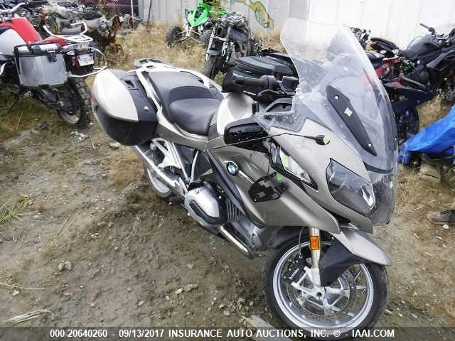 WB10A1303GZ195190 - 2016 BMW R1200 RT SILVER photo 1