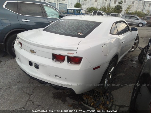 2G1FK1EJ8D9198732 - 2013 CHEVROLET CAMARO 2SS WHITE photo 4