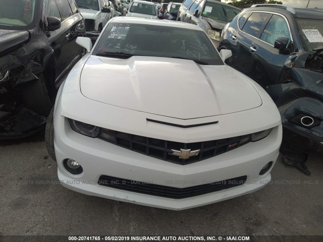 2G1FK1EJ8D9198732 - 2013 CHEVROLET CAMARO 2SS WHITE photo 6