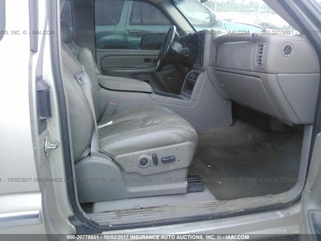 1GTHK29205E133669 - 2005 GMC SIERRA GRAY photo 5