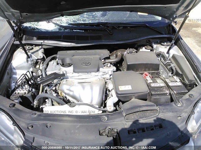 4T1BF1FKXHU328712 - 2017 TOYOTA CAMRY LE/XLE/SE/XSE SILVER photo 10
