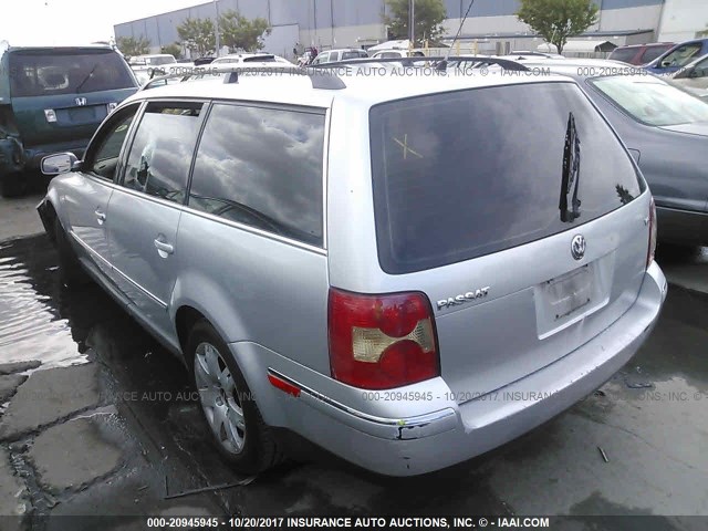 WVWWH63B32E085490 - 2002 VOLKSWAGEN PASSAT GLX SILVER photo 3