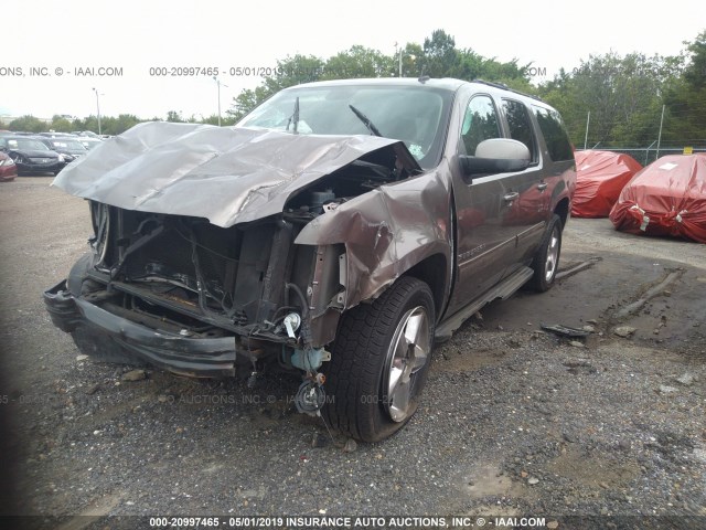 1GNSCJE04DR373758 - 2013 CHEVROLET SUBURBAN C1500 LT BROWN photo 2