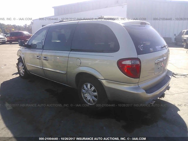 2C4GP54LX5R297044 - 2005 CHRYSLER TOWN & COUNTRY TOURING GOLD photo 3