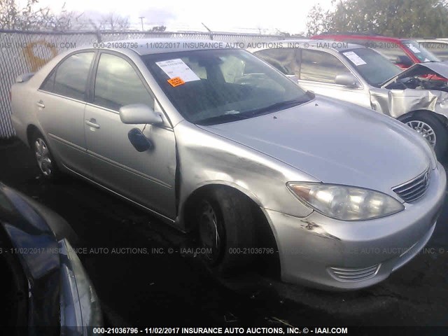 4T1BE32K16U109378 - 2006 TOYOTA CAMRY LE/XLE/SE SILVER photo 1