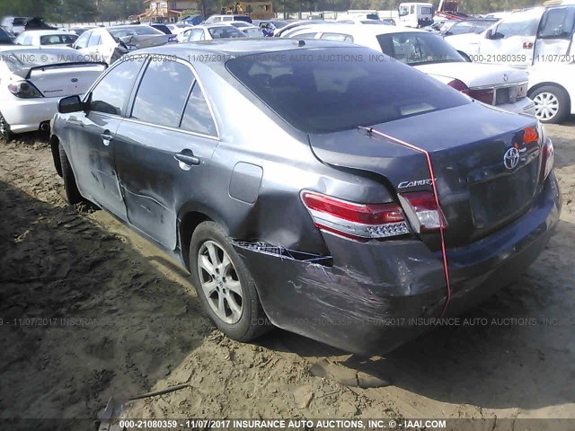 4T4BF3EK5BR182150 - 2011 TOYOTA CAMRY SE/LE/XLE GRAY photo 3