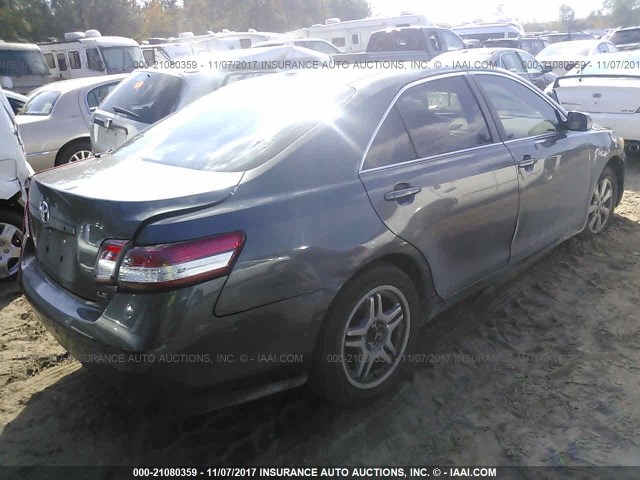 4T4BF3EK5BR182150 - 2011 TOYOTA CAMRY SE/LE/XLE GRAY photo 4