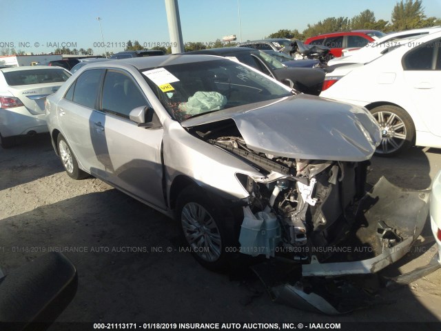 4T1BF1FK9DU292442 - 2013 TOYOTA CAMRY L/SE/LE/XLE 银色 照片 1