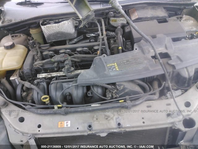 1FAFP34N85W127165 - 2005 FORD FOCUS ZX4 TAN photo 10