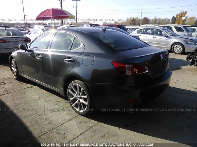 JTHCF5C2XB5046722 - 2011 LEXUS IS 250 GRAY photo 3