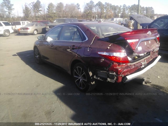 4T1BF1FK0FU913537 - 2015 TOYOTA CAMRY LE/XLE/SE/XSE RED photo 3