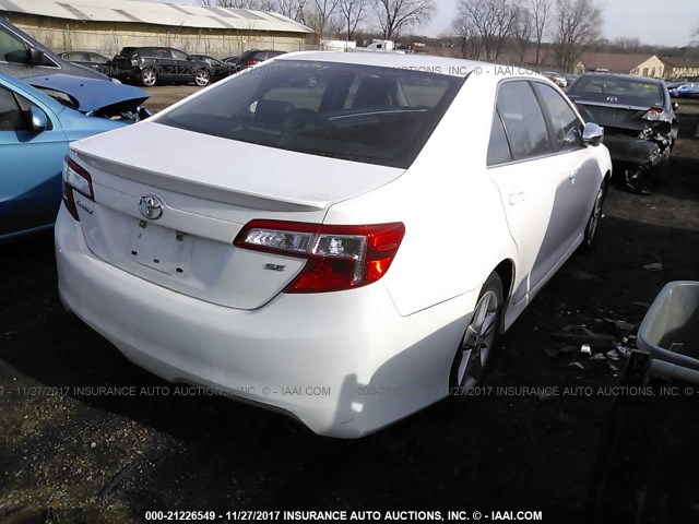 4T1BF1FK6DU247572 - 2013 TOYOTA CAMRY L/SE/LE/XLE 白色 照片 4