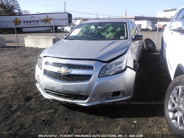 1G11B5SA7DF161698 - 2013 CHEVROLET MALIBU LS 银色 照片 6