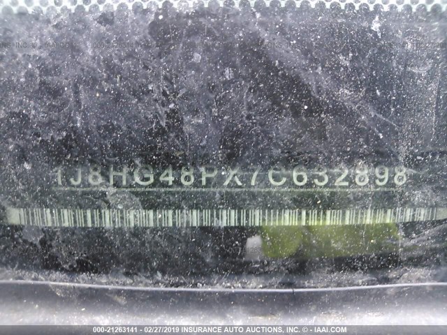 1J8HG48PX7C632898 - 2007 JEEP COMMANDER BLACK photo 9