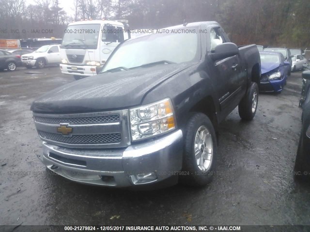 1GCNKSE0XDZ400654 - 2013 CHEVROLET SILVERADO K1500 LT BLACK photo 2