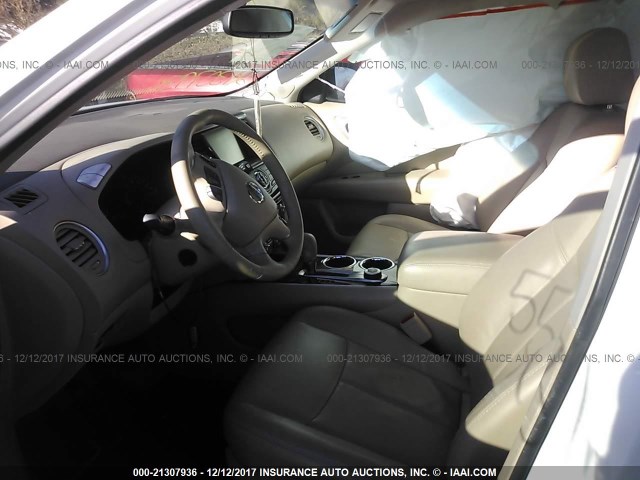 5N1AR2MM4EC626400 - 2014 NISSAN PATHFINDER S/SV/SL/PLATINUM WHITE photo 5
