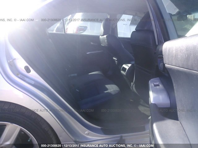 4T1BF1FK0DU214115 - 2013 TOYOTA CAMRY L/SE/LE/XLE 银色 照片 8