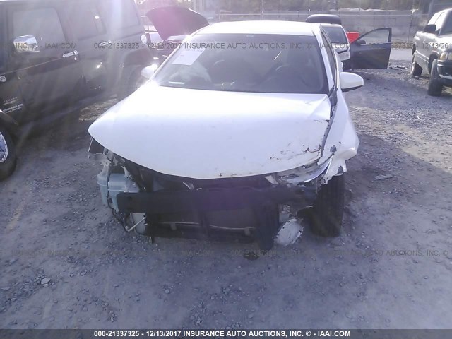4T1BF1FK2DU225794 - 2013 TOYOTA CAMRY L/SE/LE/XLE 白色 照片 6
