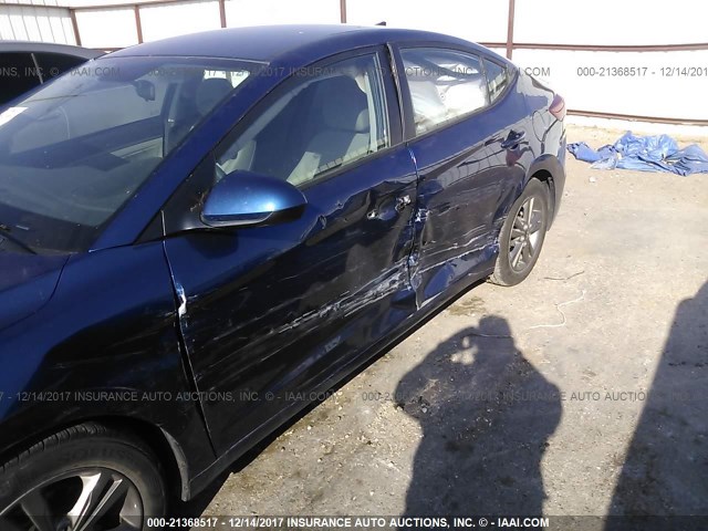 5NPD84LF3JH268370 - 2018 HYUNDAI ELANTRA SEL/VALUE/LIMITED BLUE photo 6