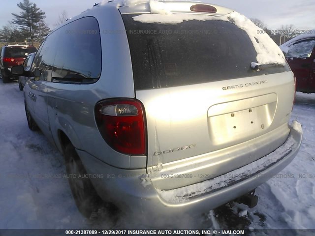 2D4GP44L16R820191 - 2006 DODGE GRAND CARAVAN SXT SILVER photo 3