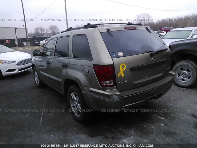 1J4GR48K65C597575 - 2005 JEEP GRAND CHEROKEE LAREDO/COLUMBIA/FREEDOM 金色 照片 3