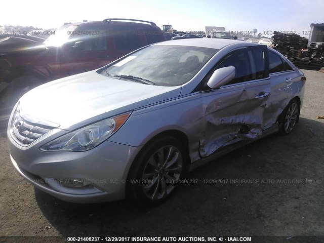 5NPEC4AC3DH787127 - 2013 HYUNDAI SONATA SE/LIMITED SILVER photo 2