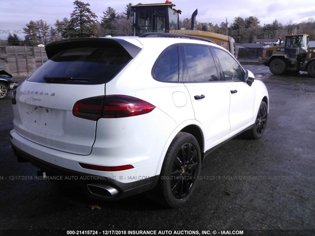 WP1AA2A25HKA87616 - 2017 PORSCHE CAYENNE WHITE photo 4